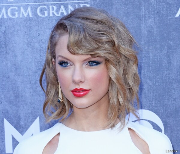 Taylor Swift Donation: Superstar Gives $50K to Children's Hospital