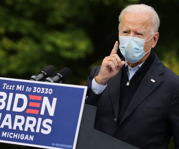 joe biden speaks at campaign event