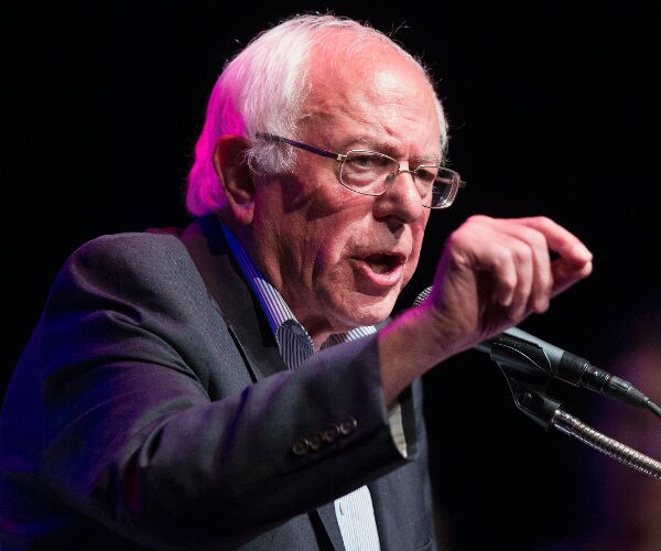 Poll: Majority of Dems Want Sanders to Stay in Race