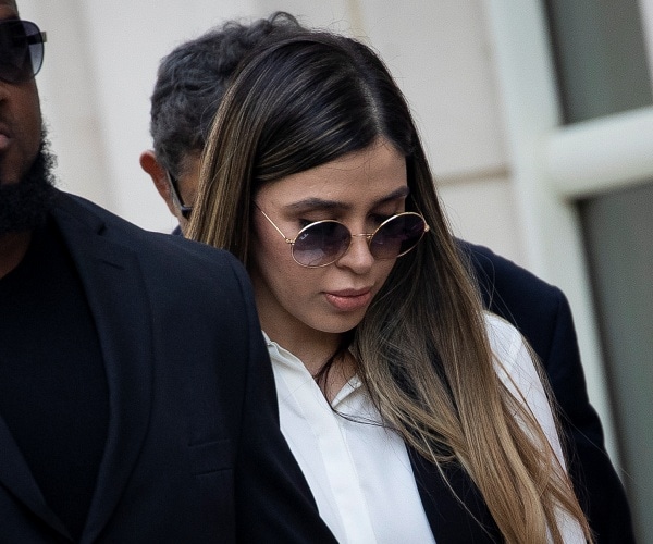 emma coronel aispuro leaves court