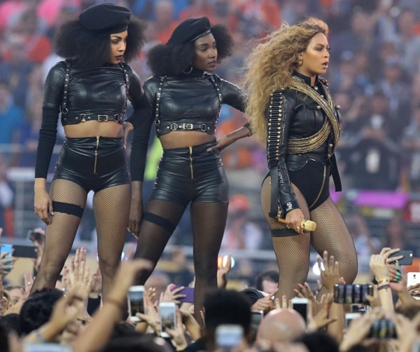 Anti-Beyonce Protest by Police Supporters Set Outside NFL HQ