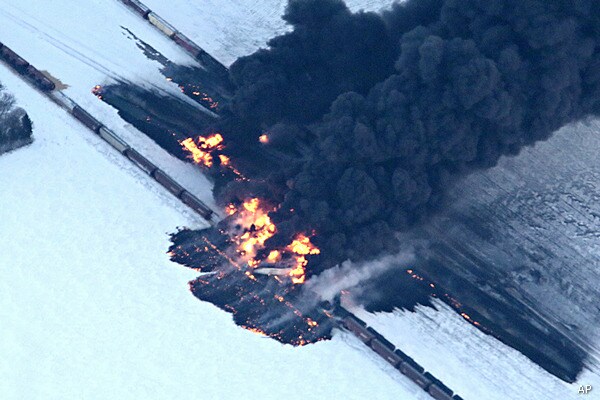 Train Derailment, Fiery Explosion Threatens North Dakota Town