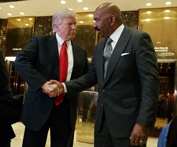 Steve Harvey Has 'Really Cool Meeting' With Trump on Inner-City Issues