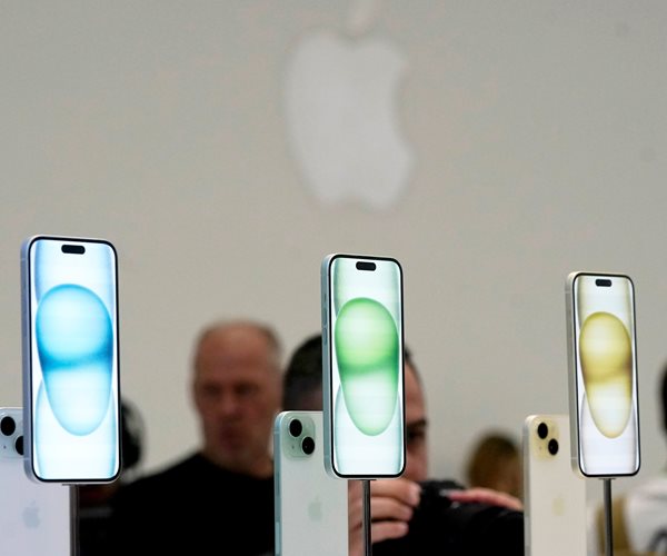 Apple Suit Could Make iPhone More Consumer-Friendly