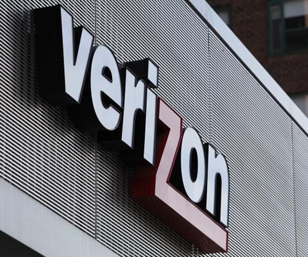 Verizon, Unions Agree to Pay Raises, New Jobs to End Strike