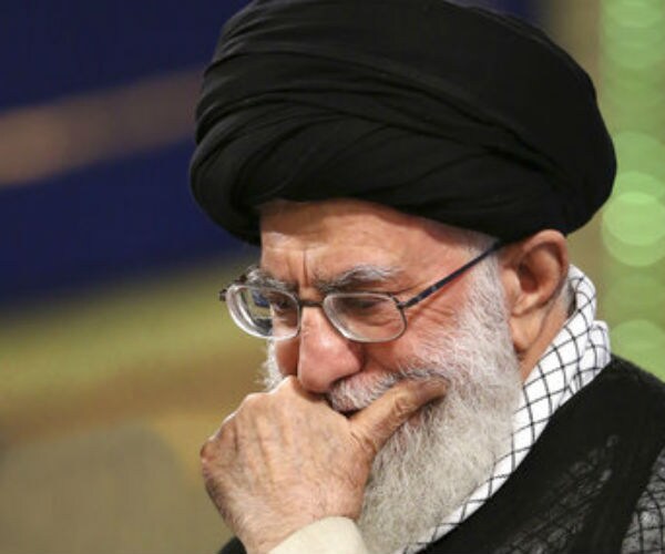 Report: Students Harshly Criticize Iran to Supreme Leader