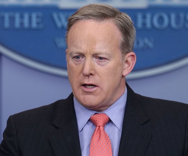 Spicer: Trump Had 'Somber and Lengthy' Talk With Slain Sailor's Family