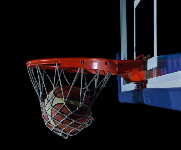 Basketball Robot Perfect From the Free-Throw Line