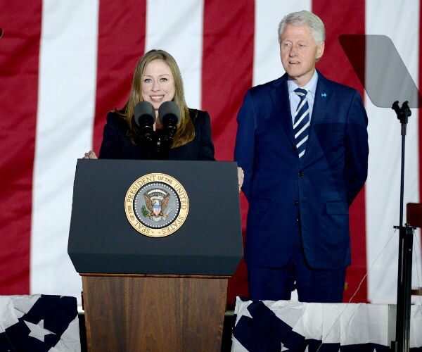 former president bill clinton and his daughter chelsea clinton