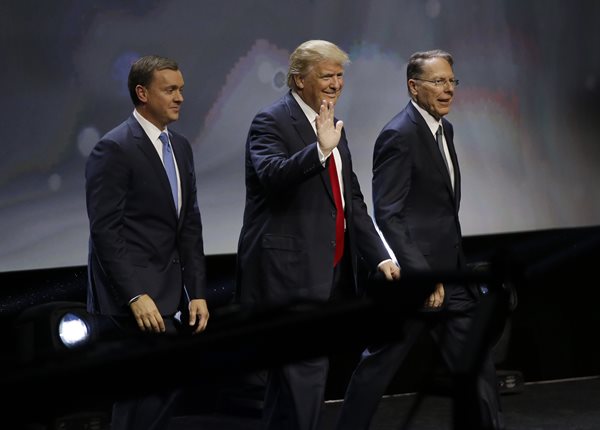 Trump's Potshots on Guns Put GOP in Crossfire