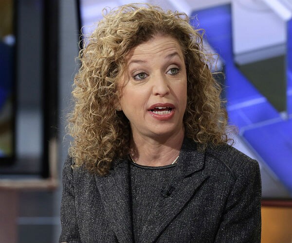 Class-Action Suit Wants DNC, Wasserman Schultz to Repay Sanders Supporters