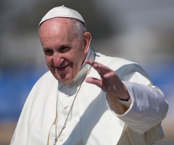 Pope on Easter: Cling to Faith Amid Wars and Hatred