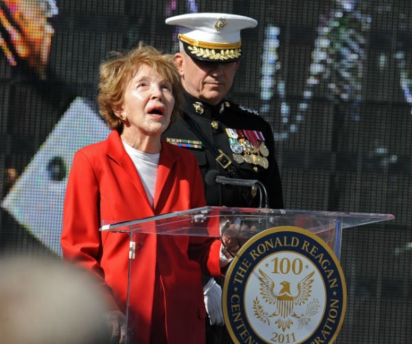 Nancy Reagan Welcomes 16 GOP Hopefuls to Debate at Reagan Library