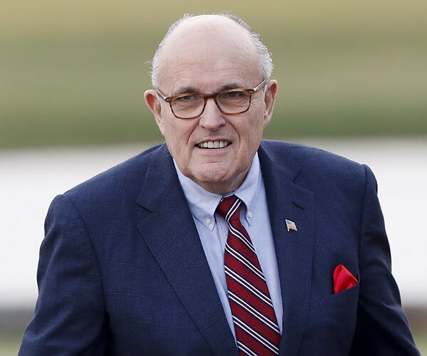 CNN: Giuliani Defends Sessions, Is Not a Contender to Replace Him