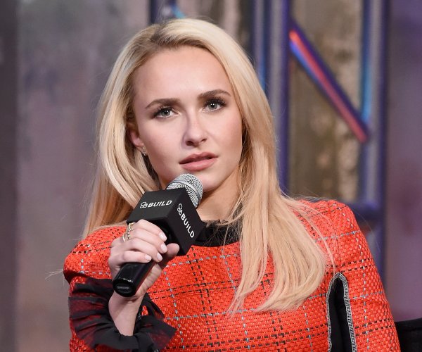 hayden panettiere speaks at an event
