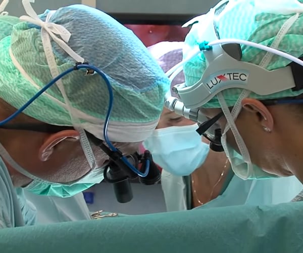 Cleveland Clinic's Uterus Transplants Offer New Hope for Infertile Women In US (Video) 