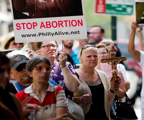 GOP: Fight Against Planned Parenthood Just Beginning 