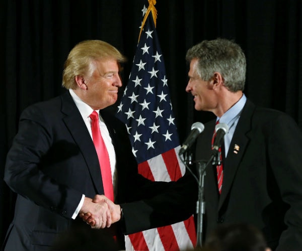 Scott Brown: Wives Should Bring Trump and Cruz Together