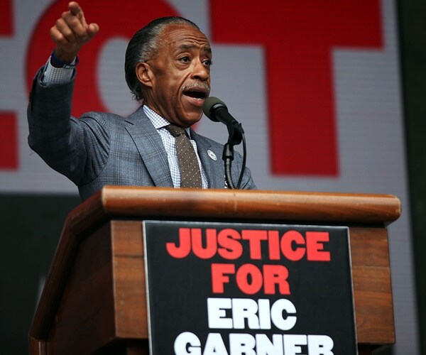 Sanders to Meet Al Sharpton, Shore up African American Voters