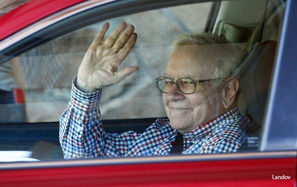 Buffett's Cadillac Purchase Followed Ride With GM's Mary Barra