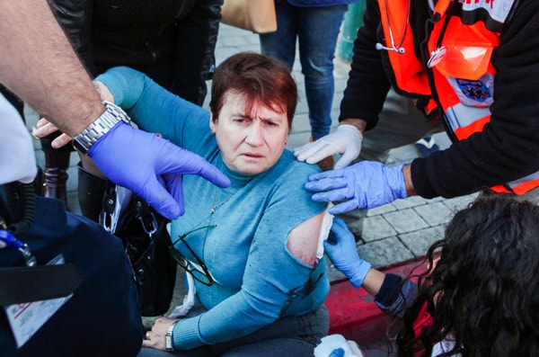 Tel Aviv Bus Attack: Knife-Wielding Palestinian Wounds 11