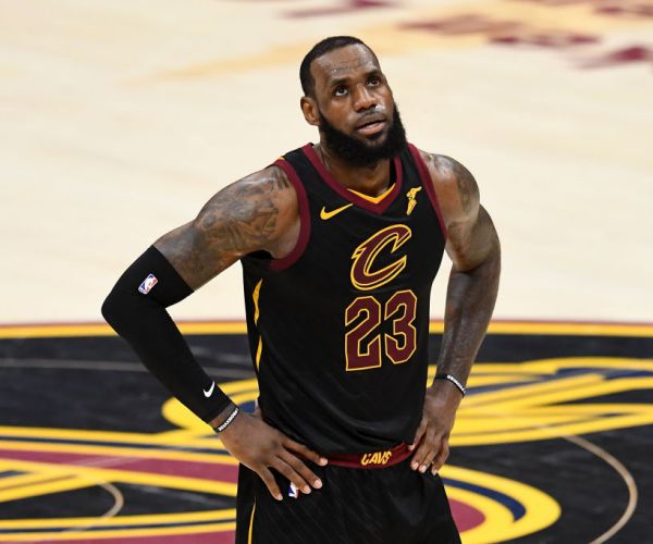 LeBron Says after NBA Finals That he Played with Broken Hand | Newsmax.com