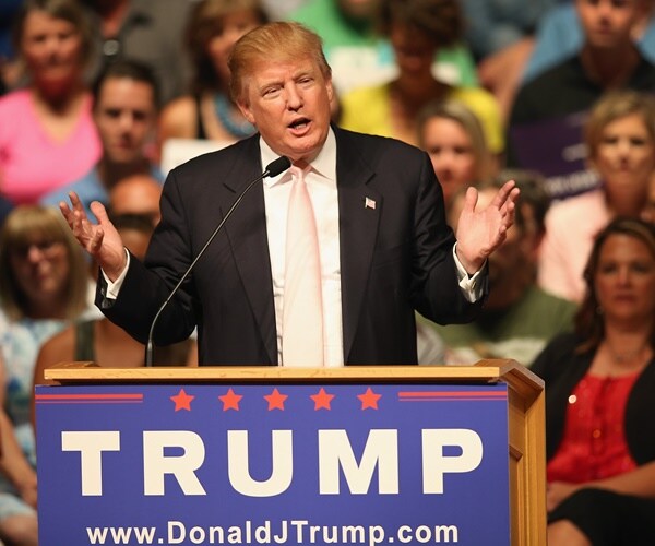 Trump Calls on Other Candidates to Disavow Super PACs