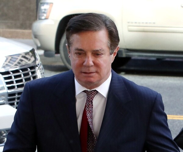 manafort in a suit and red tie