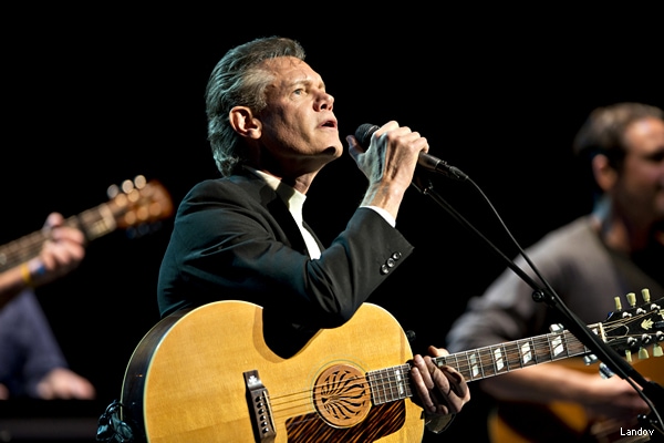 Randy Travis Out of Hospital After Stroke Surgery, Heart Infection