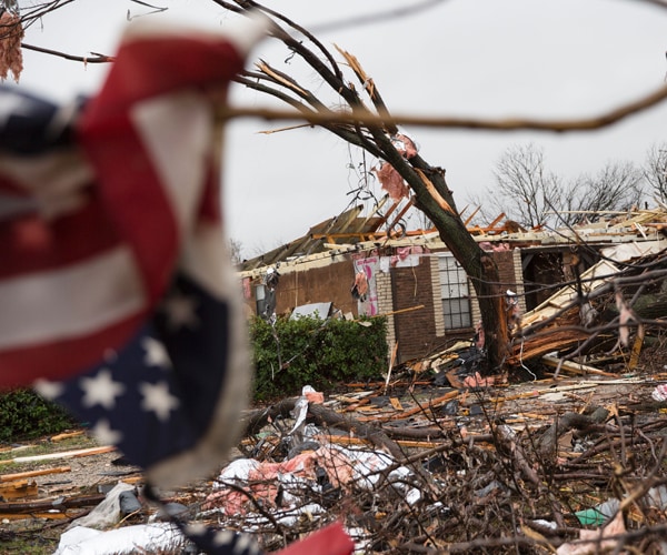 Texas Tornadoes Kill 11, Send Hundreds to Shelters in Dallas