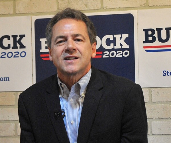 gov. steve bullock speaks at a campaign stopp.