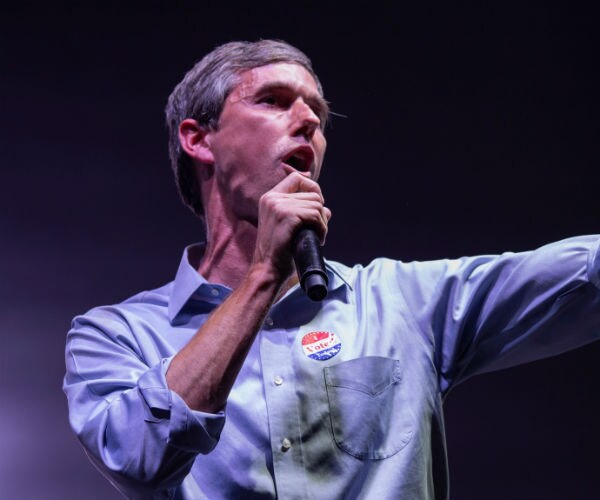 beto o'rourke speaks to supporters during a campaign rally