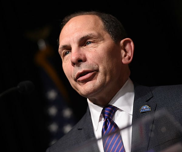 Robert McDonald: VA Wait Time is Like Waiting in Line for Disney Rides