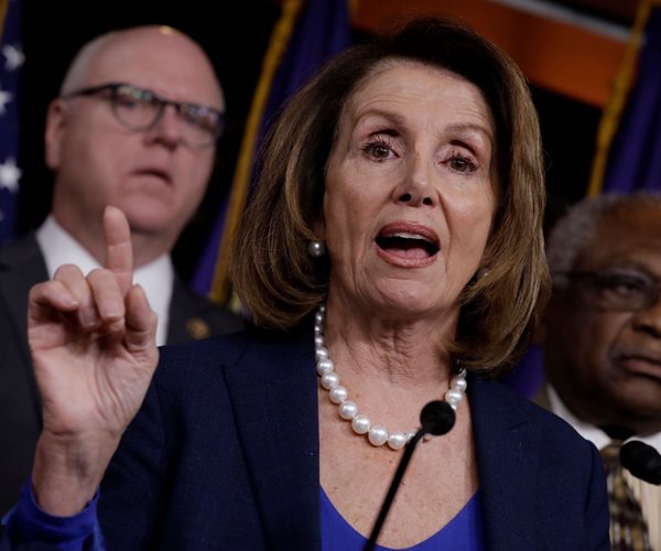 Pelosi Opposes Budget Pact If No 'Dreamer' Help