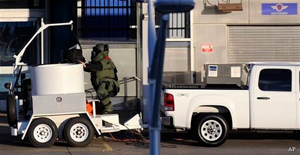 Detroit Airport Evacuated as Bomb Squad Handles Suspicious Package