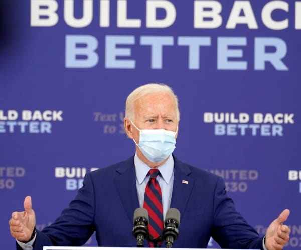 joe biden gives thumbs up