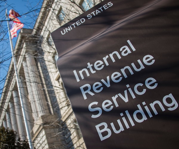 IRS Computers Down: Technical Glitch Halts E-Filing