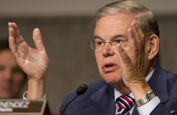 Menendez, Democrats Pushing Obama to Strengthen Iran Sanctions