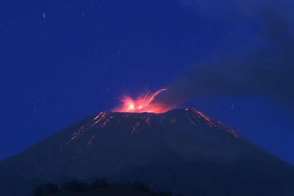 Volcano Eruption on Indonesia's Mount Slamet Threatens 24K