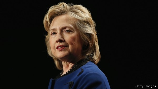 Poll: Hillary Clinton Not Hurt by Obama in Iowa