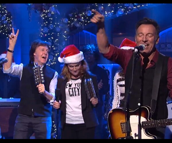 Paul McCartney, Bruce Springsteen Pairing Thrills Fans in 'SNL' Surprise