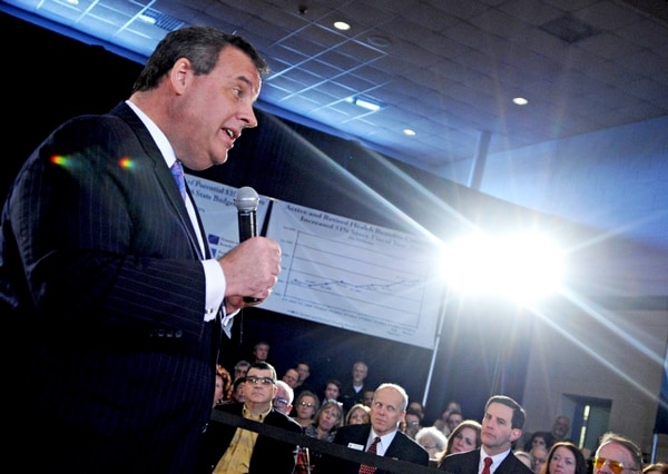 Christie Chats Voters in Town Hall As Poll Numbers Sag