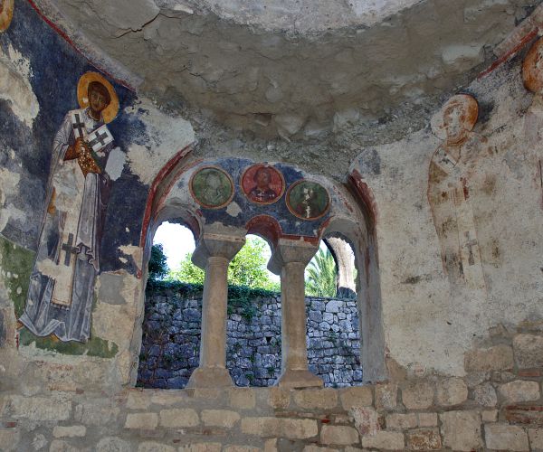 Santa Claus Tomb Found? St. Nicholas Church May Hold Historical Gift