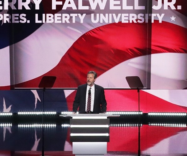 jerry falwell speaks at the republican convention