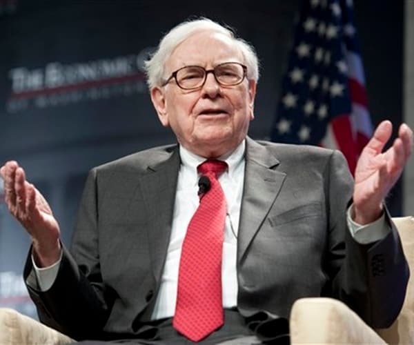 Buffett Hits Trump's Business Acumen: 'A Monkey' Could Have Done Better