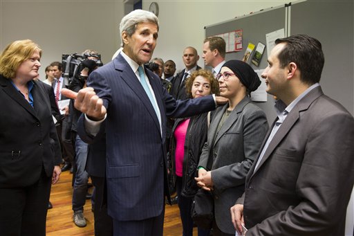 Kerry: US to Accept 85,000 Refugees in 2016, 100,000 in 2017