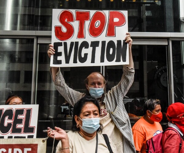 People protesting evictions.