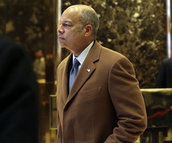 Trump Meets With DHS Chief Jeh Johnson