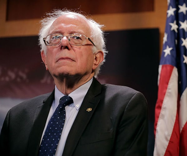 DNC Shoots Down Measure to Have Bernie Sanders Join Dems