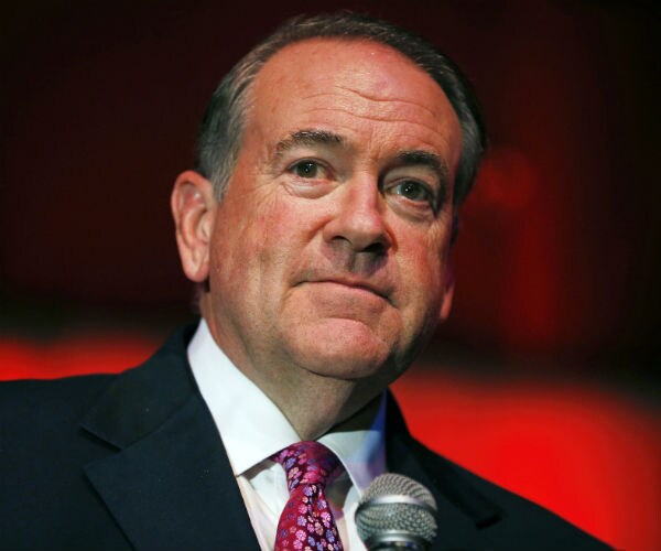 Mike Huckabee to Revive His Talk Show on TBN